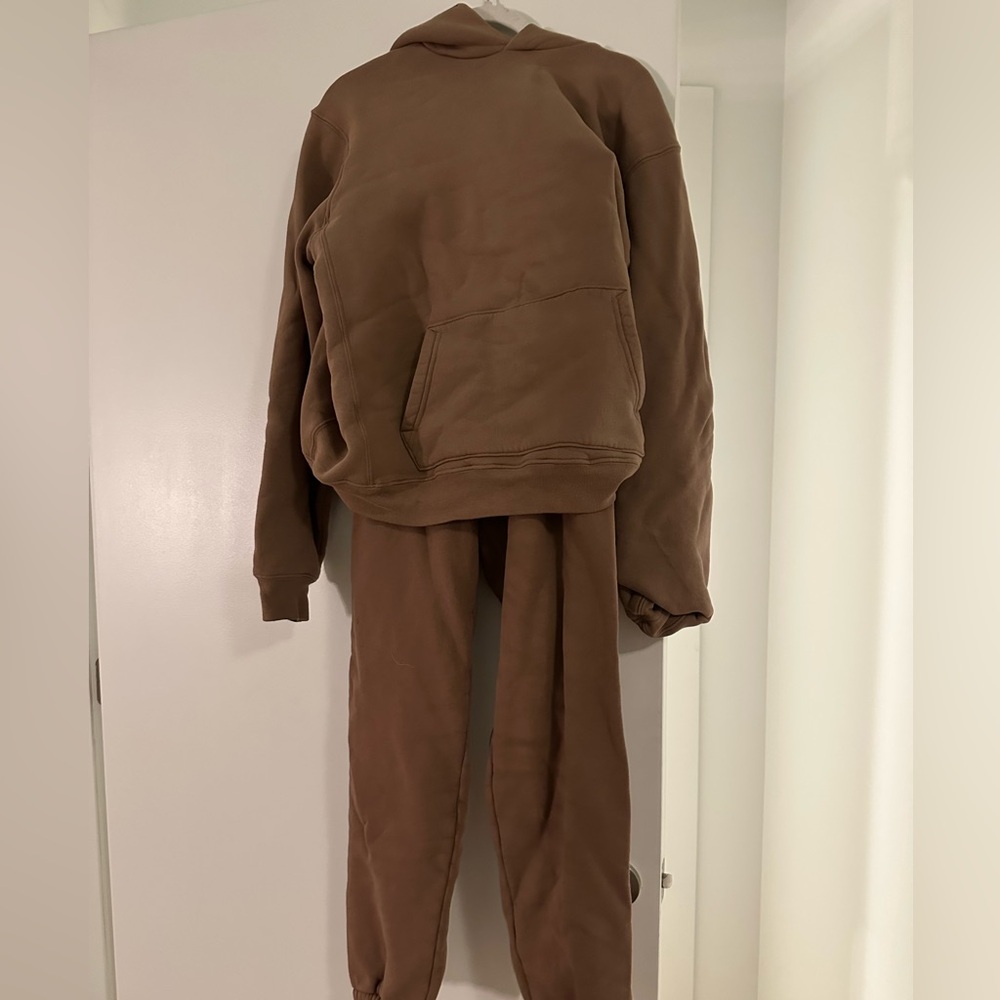 Madhappy brown sweatsuit